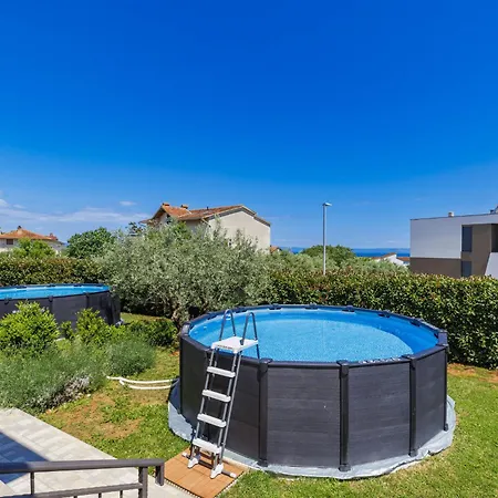 Kika-2 By Interhome Ližnjan