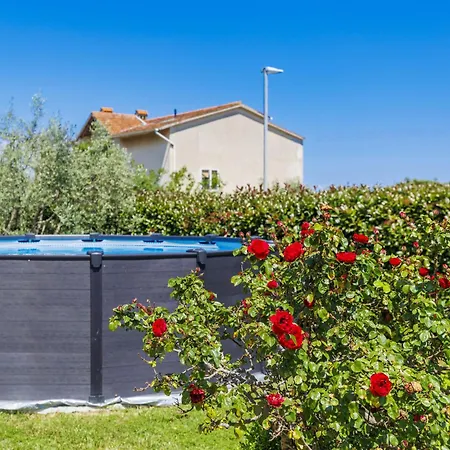 Kika-2 By Interhome Ližnjan